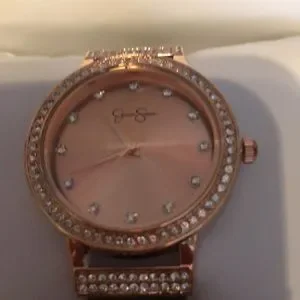 BRAND NEW JESSICA SIMPSON WATCH! SMOKE FREE!????? This @jessicasimpson ladies watch is everything  main image 4